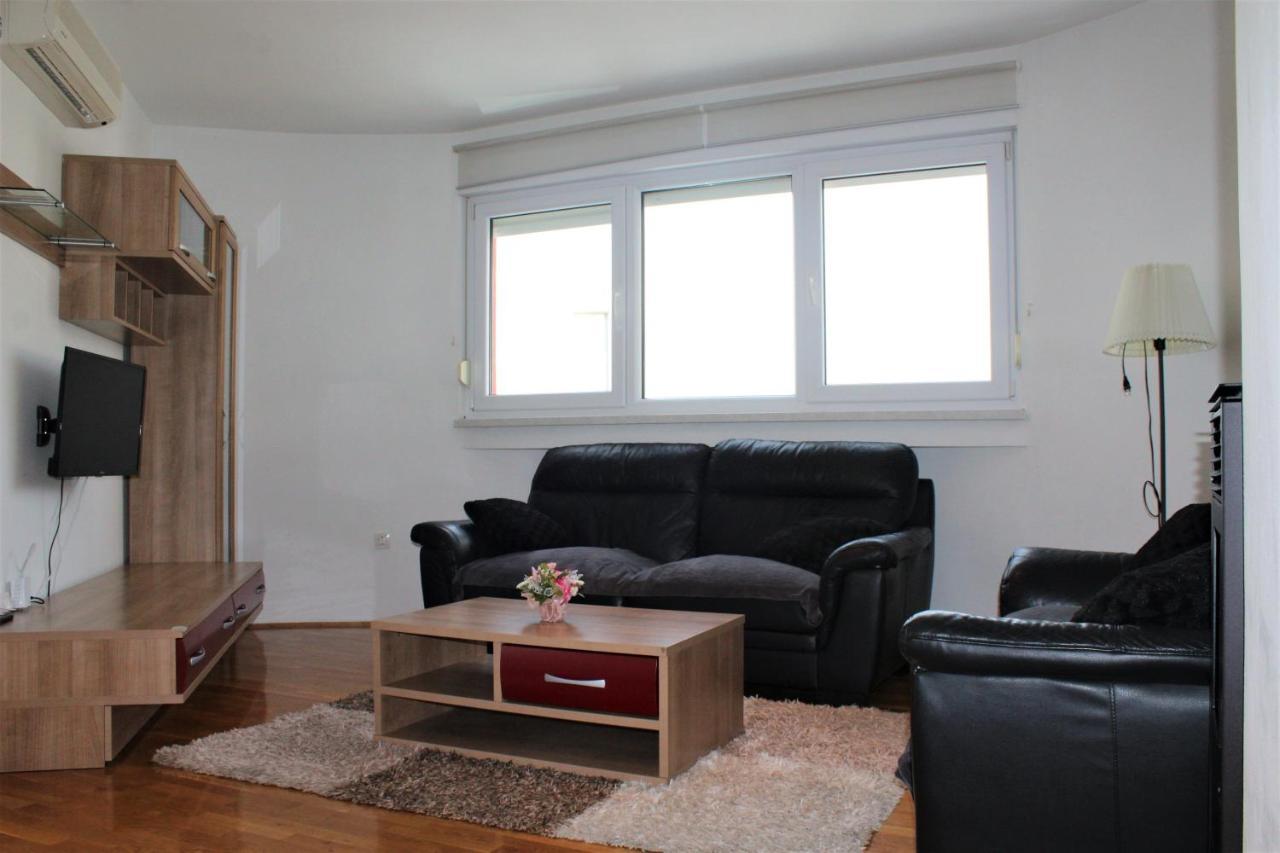 Tomislav Apartment Makarska Exterior photo