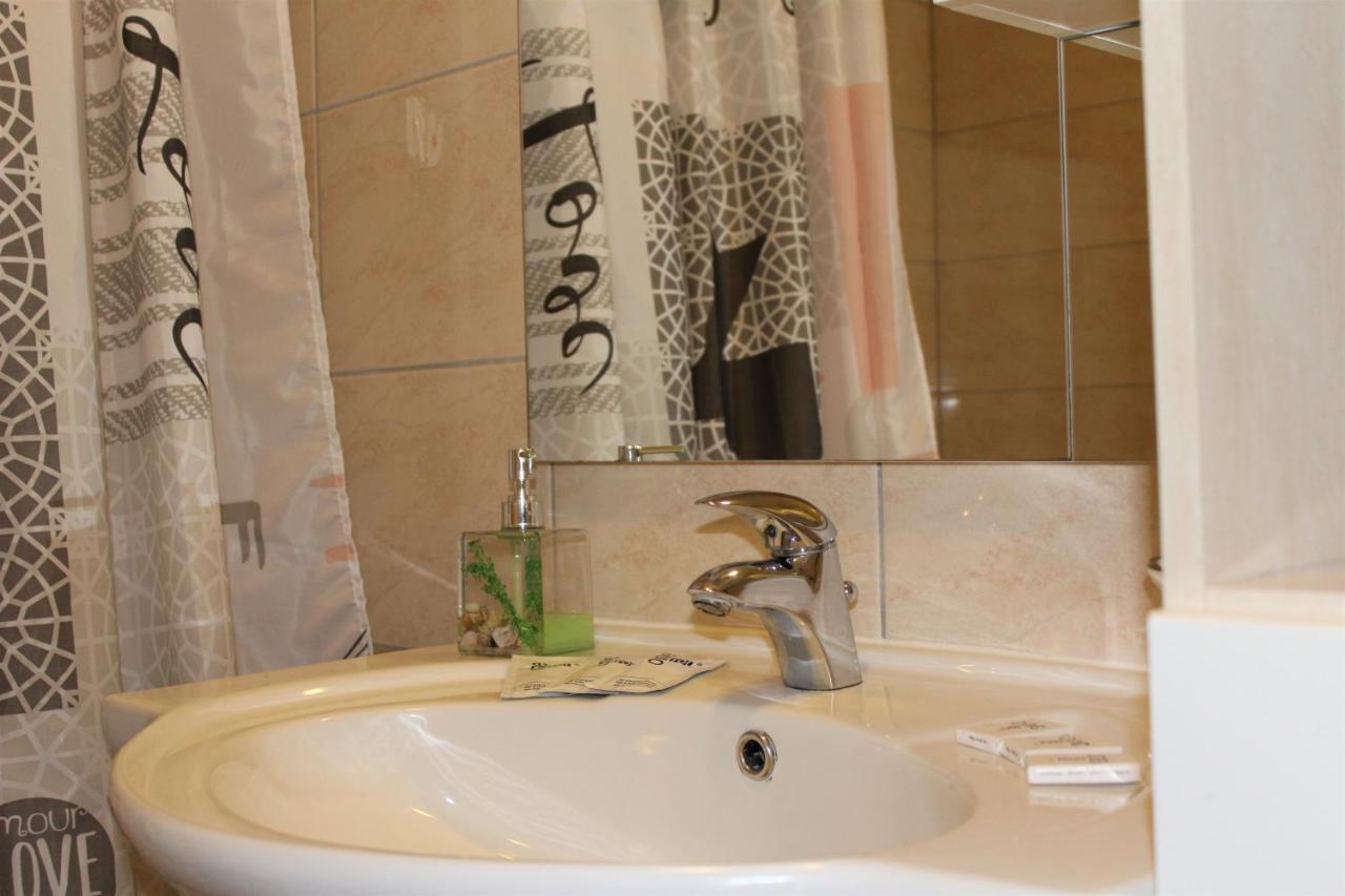 Tomislav Apartment Makarska Exterior photo